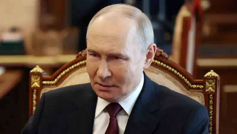 Putin'den İran ile Yeni Stratejik Ortaklık Anlaşması Onayı: Neler Bekleniyor?