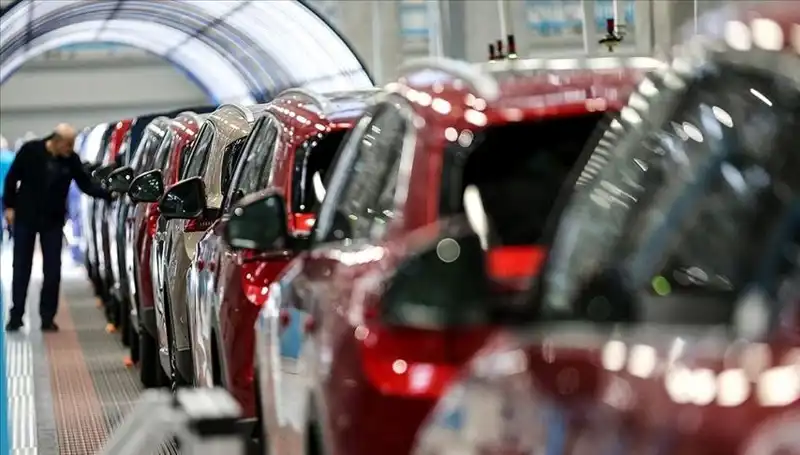 En Çok Satan Otomobil Markaları ve Renk Tercihleri: Motor ve Yakıt Kombinasyonları