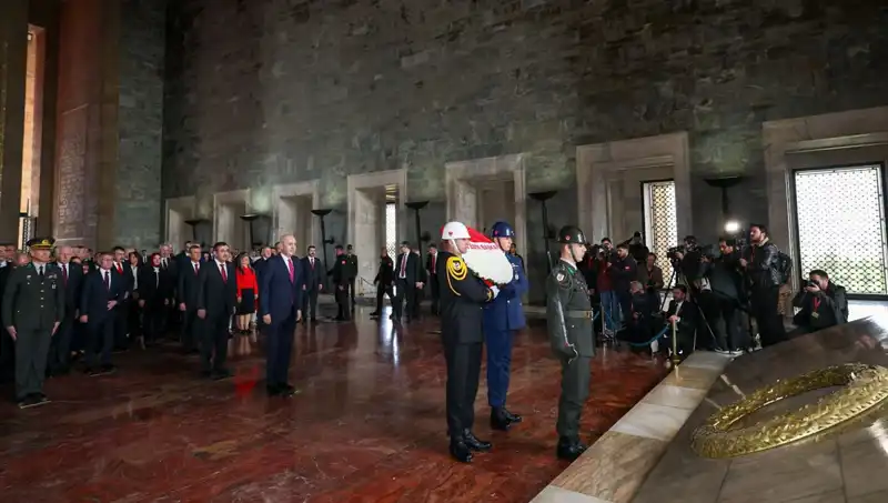 Devlet Erkanının Anıtkabir Ziyareti: 29 Ekim Coşkusu
