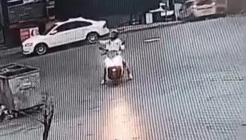 İstanbul'daki Alışveriş Merkezinde Silahlı Saldırı Panic Yarattı