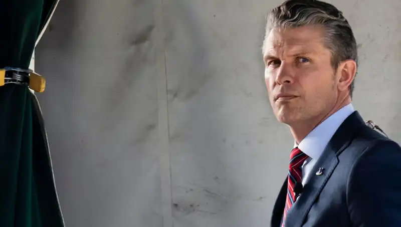 Eski Danışmanın Gözünden: İki Pete’in Paranoia Dolu Hikayesi