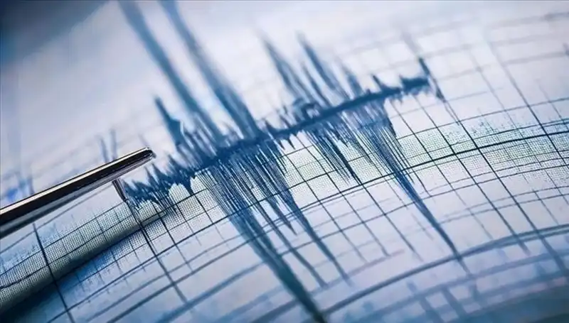 Ege Denizi'nde Beklenmedik 3.3 Büyüklüğünde Deprem Oldu!