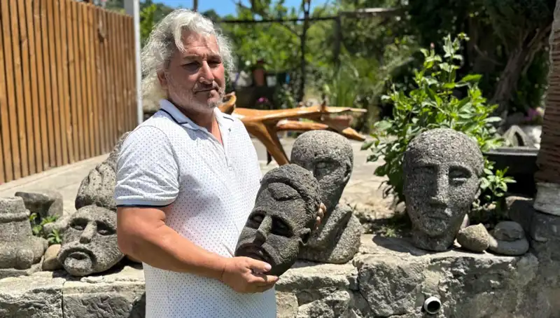 Tarihi Eser Gibi Gözüken Sanat Eserlerini 3 Günde Yapıyor