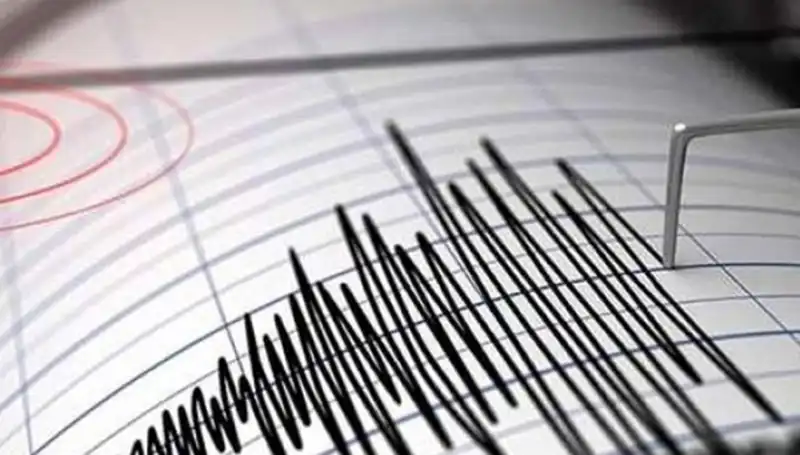 Sındırgı'da 4,3 Büyüklüğünde Deprem: Güvenlik Endişeleri Artıyor
