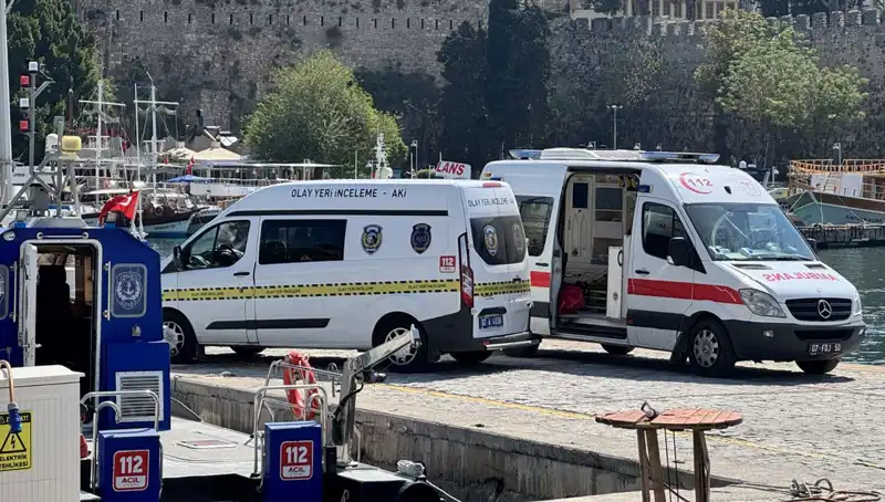 Antalya'da Denizde Bulunan Erkek Cesedi, Akıllarda Soru İşareti Bıraktı