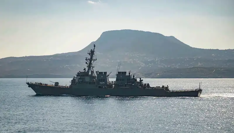 ABD Yunanistan'da Donanma Üssünü Kaleye Çeviriyor: Gerçekler Neler?