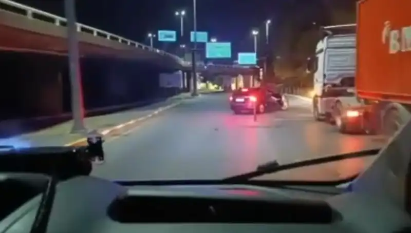 İstanbul'da Dev Kaçakçılık Operasyonu: 36 Milyon TL'lik Sıfır Ürünler Ele Geçirildi