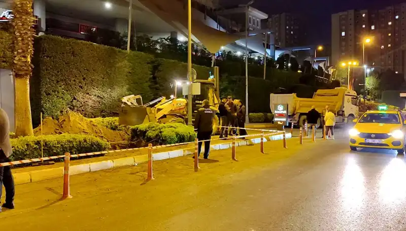 Küçükçekmece'de Doğal Gaz Borusu Patladı: Yaşanan Panik ve Sonrasındaki Gelişmeler