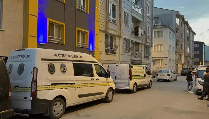 Merdivende Bulunan Şüpheli Cenaze, Apartman Sakinlerini Şok Etti