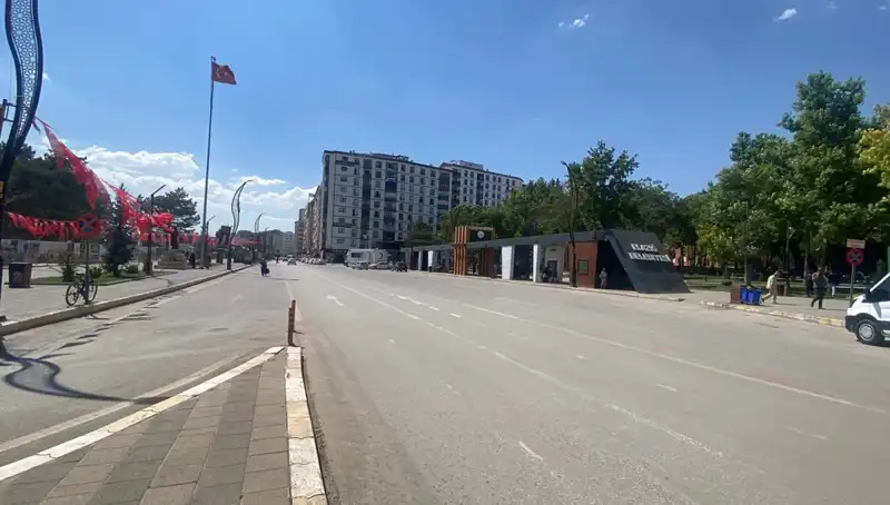 Elazığ'da Sokaklar Neden Boş Kaldı? Şehirde Neler Oluyor?