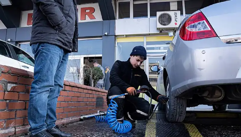 Lastik Basıncının Yanlışlığı Kazalara Neden Oluyor: Güvenli Sürüş için Bilinmesi Gerekenler