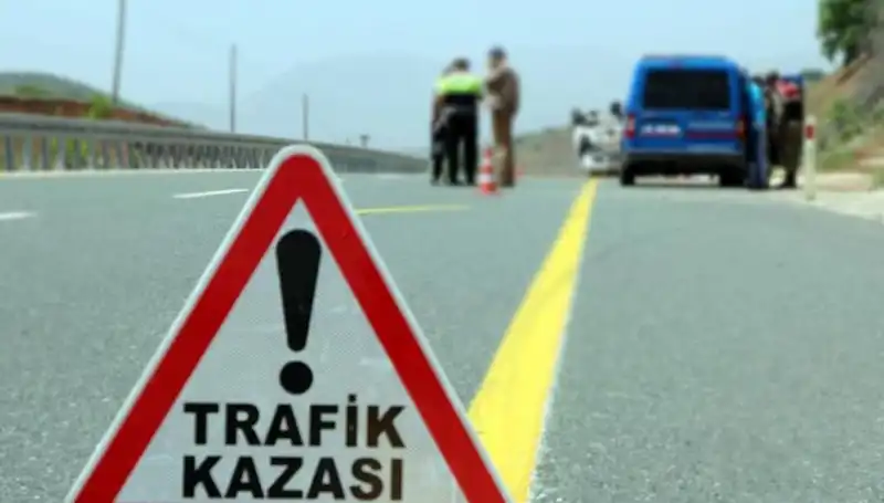 Bitlis'te İki Farklı Trafik Kazası: 19 Kişi Yaralandı!