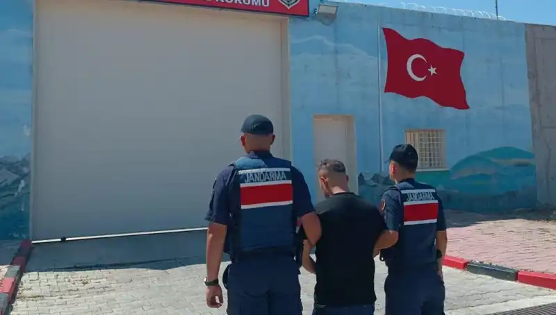 Afyon'da Yüzlerce Suç Kaydı Olan 9 Kişi Yakalandı!